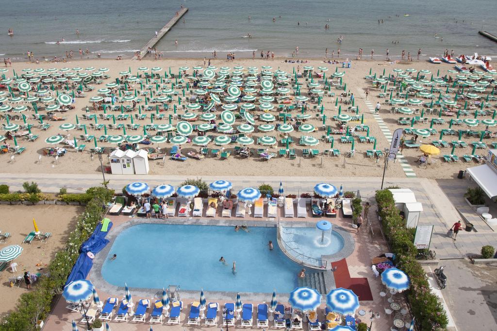 Hotel Elpiro Lido di Jesolo Exterior foto